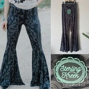 Sterling Kreek Lainey Wilson Bell Bottoms Black western Flare Pants Medium